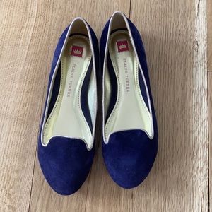 Size 7 blue velvet flats. Elaine Turner.